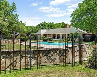 3140 Devonshire Drive - Photo Thumbnail 13
