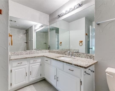 3140 Devonshire Drive - Photo Thumbnail 9