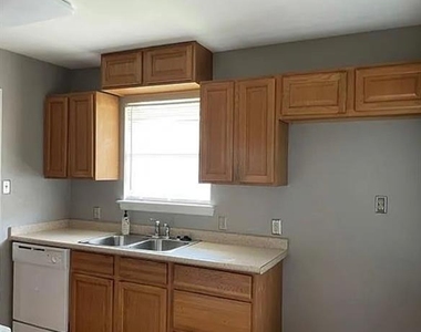 3117 Inglewood Street - Photo Thumbnail 8