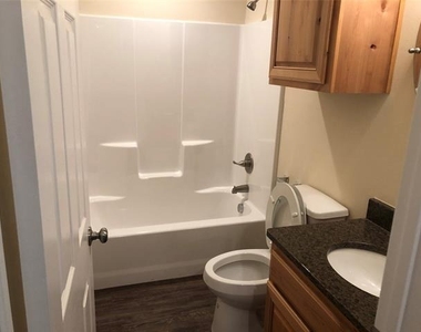 315 Water Street - Photo Thumbnail 5