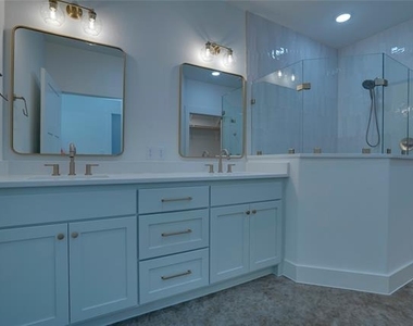106 Cardinal Woods Court - Photo Thumbnail 4