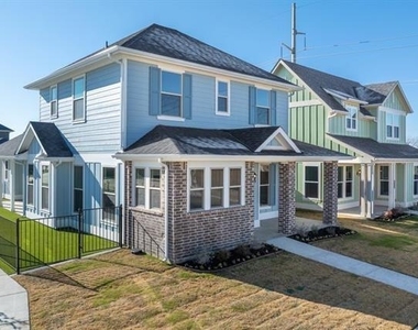 104 Cardinal Woods Court - Photo Thumbnail 15