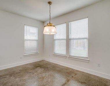 100 Cardinal Woods Court - Photo Thumbnail 10