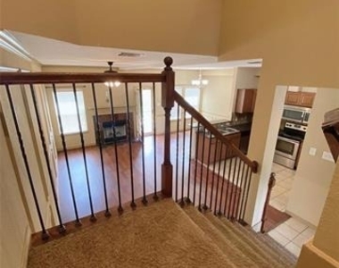 4024 Vista Mar Drive - Photo Thumbnail 5