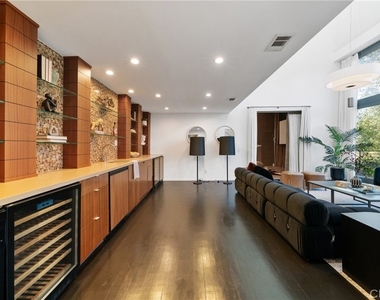 9653 Oak Pass - Photo Thumbnail 6