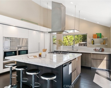 9653 Oak Pass - Photo Thumbnail 10