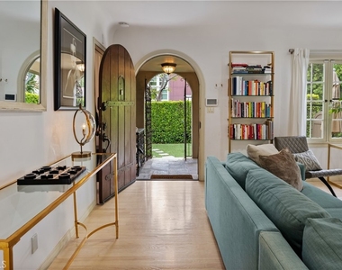 708 Westbourne - Photo Thumbnail 2