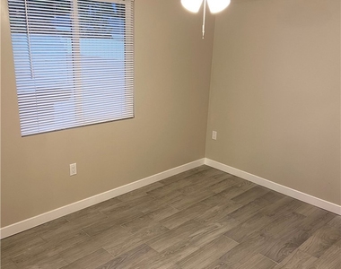 1548 N Lassen - Photo Thumbnail 15