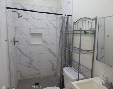 3923 S Normandie - Photo Thumbnail 10