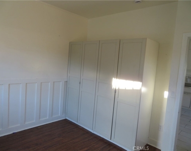 3923 S Normandie - Photo Thumbnail 6