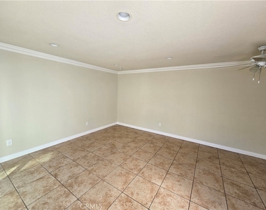 4862 Kona Drive - Photo Thumbnail 3