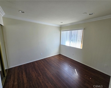 4862 Kona Drive - Photo Thumbnail 10