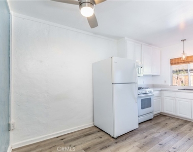 1172 Catalina - Photo Thumbnail 5