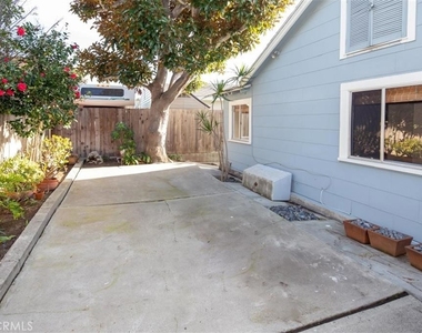 1172 Catalina - Photo Thumbnail 15