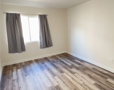 32440 Samuel Avenue - Photo Thumbnail 17
