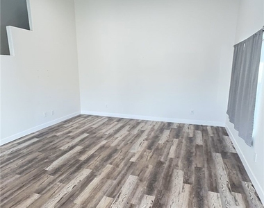 32440 Samuel Avenue - Photo Thumbnail 10
