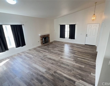 32440 Samuel Avenue - Photo Thumbnail 5