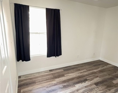 32440 Samuel Avenue - Photo Thumbnail 20