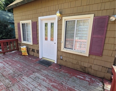 22903 Laurel - Photo Thumbnail 9