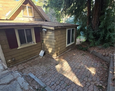 22903 Laurel - Photo Thumbnail 10
