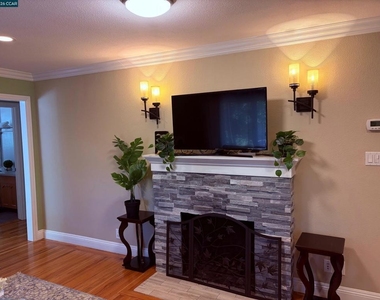 143 Pulido Rd - Photo Thumbnail 5