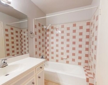 6225 Canterbury Drive - Photo Thumbnail 9