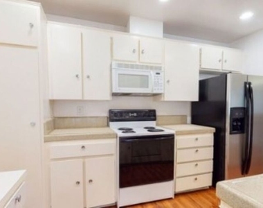 6225 Canterbury Drive - Photo Thumbnail 2