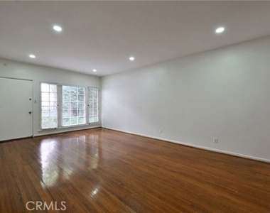 149 S Crescent Drive - Photo Thumbnail 3