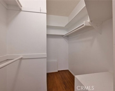 149 S Crescent Drive - Photo Thumbnail 7