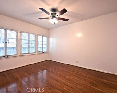 149 S Crescent Drive - Photo Thumbnail 8