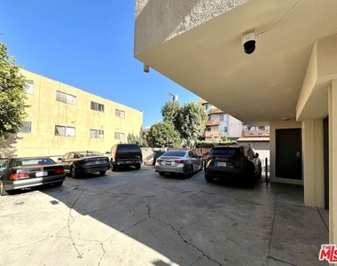 829 Alpine Street - Photo Thumbnail 12