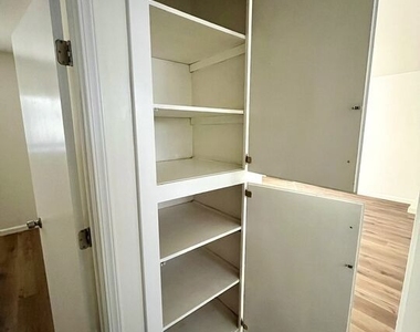829 Alpine Street - Photo Thumbnail 5