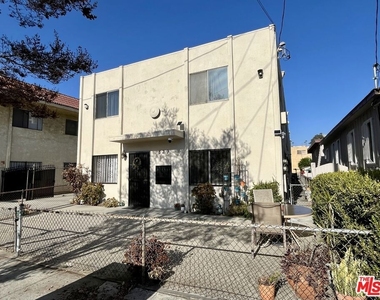 829 Alpine Street - Photo Thumbnail 10