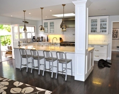 10253 Valley Spring Lane - Photo Thumbnail 3