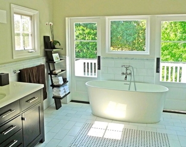 10253 Valley Spring Lane - Photo Thumbnail 15