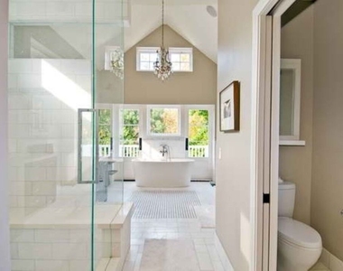 10253 Valley Spring Lane - Photo Thumbnail 13