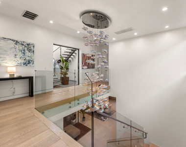 523 N Harper Avenue - Photo Thumbnail 31