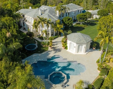 24 Beverly Park Terrace - Photo Thumbnail 1