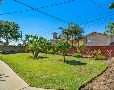 5911 S Corning Avenue - Photo Thumbnail 30