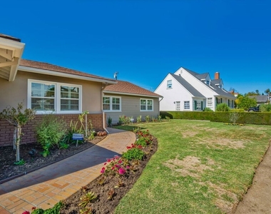 5911 S Corning Avenue - Photo Thumbnail 35