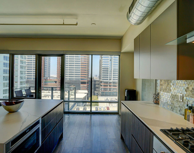 1100 S Hope Street - Photo Thumbnail 21