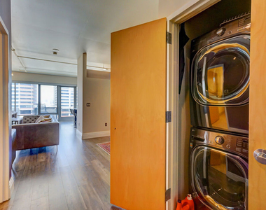 1100 S Hope Street - Photo Thumbnail 35