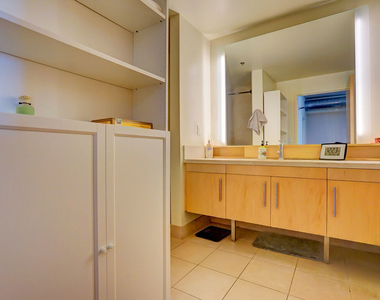 1100 S Hope Street - Photo Thumbnail 33