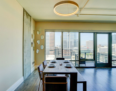 1100 S Hope Street - Photo Thumbnail 6