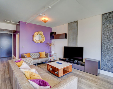 1100 S Hope Street - Photo Thumbnail 28