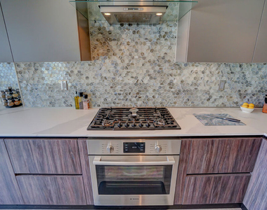 1100 S Hope Street - Photo Thumbnail 22