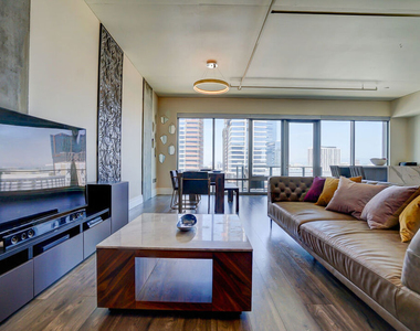 1100 S Hope Street - Photo Thumbnail 24