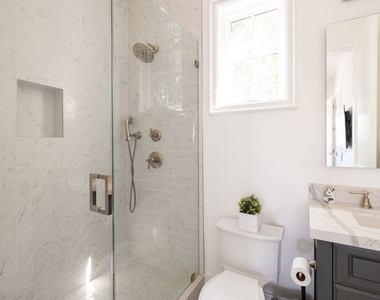 531 N Stanley Avenue - Photo Thumbnail 24