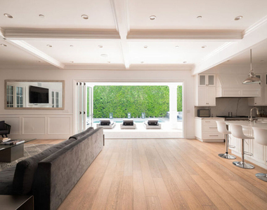 531 N Stanley Avenue - Photo Thumbnail 6