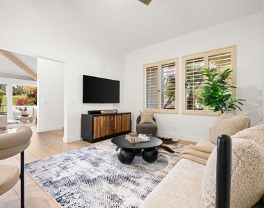 47 N Kavenish Drive - Photo Thumbnail 17